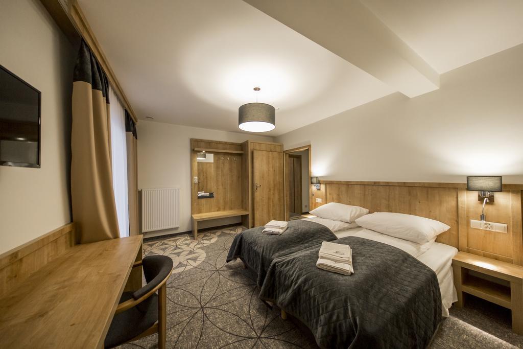 Grand Stasinda Hotel Bukowina Tatrzanska Bagian luar foto