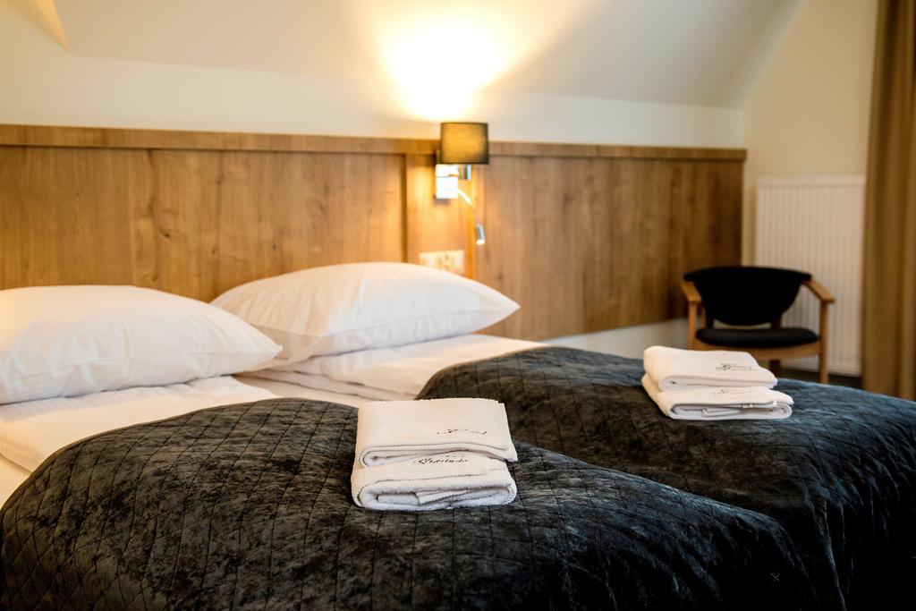 Grand Stasinda Hotel Bukowina Tatrzanska Bagian luar foto