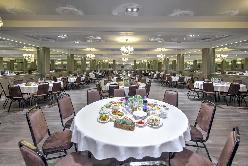 Grand Stasinda Hotel Bukowina Tatrzanska Bagian luar foto